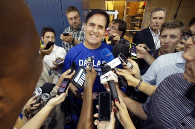 Ντάλας Μάβερικς: Επίθεση… στον Μαρκ Κιούμπαν