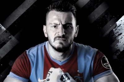 Πιστολέρο ο παρτενέρ του Αβραάμ; (photos)