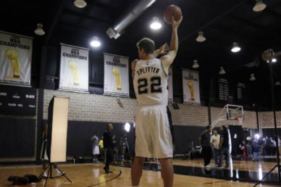 Σαν Αντόνιο Σπερς: Εκτός προπονήσεων ο Τιάγκο Σπλίτερ