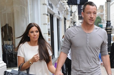 Τσέλσι: Με τη σύζυγο για ψώνια ο Τέρι (photos)