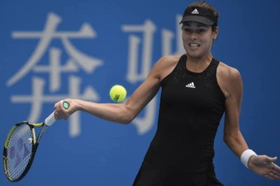 Σαράποβα - Ιβάνοβιτς: Καλλιστεία... στο κορτ (photos)