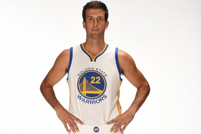 Γκόλντεν Στέιτ Ουόριορς: Υπέγραψε ο Καπόνο