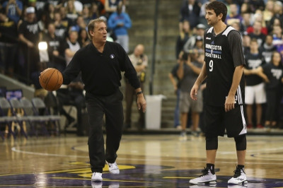 Μινεσότα Τίμπεργουλφς: Μαγικά και φούτμπολ από Σόντερς!