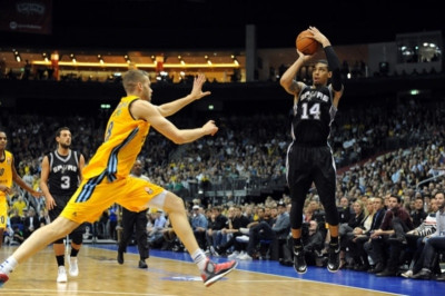 Σαν Αντόνιο Σπερς: Καταστροφή στο Βερολίνο, τώρα Κωνσταντινούπολη