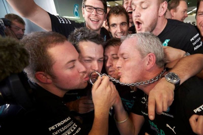 Μερσέντες: Οι πανηγυρισμοί για τον τίτλο (photos)