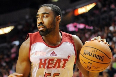 Μαϊάμι Χιτ: Τέλος οι Ρέτζι Ουίλιαμς και Κρις Τζόνσον