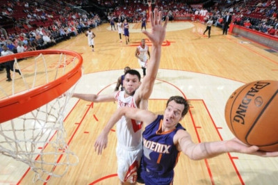 ΝΒΑ: Λύγισε ως βασικός ο Παπανικολάου των Ρόκετς (videos)