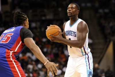 Σάρλοτ Χόρνετς: Έξω ο Στέφενσον, μέσα ο Ουόλκερ