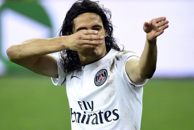 Πλήρωσε ακριβά τον … ένοπλο πανηγυρισμό του ο Καβάνι (video+photos)