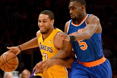 Λος Άντζελες Λέικερς: Πισωγύρισμα για Ανρί, έξω οι Λιν και Κλάρκσον