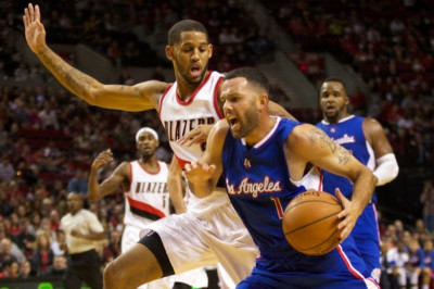 Λος Άντζελες Κλίπερς: Πόνος για Τζόρνταν Φάρμαρ