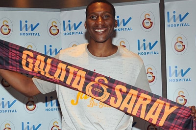 Γαλατάσαραϊ: Διώχνει Σμιθ λόγω της... πετσέτας (video)