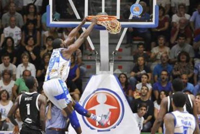 Ντίναμο Σάσαρι - Εφές Αναντόλου 75-82