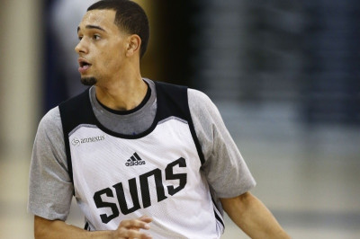 Φίνιξ Σανς: Έσπασε τον αντίχειρά του ο Τι Τζέι Ουόρεν