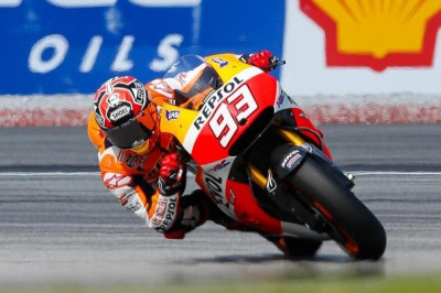 Moto GP: Πολ ποζίσιον με ρεκόρ και... πτώση για Μάρκεζ! (photos)