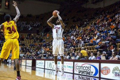 Χιούστον Ρόκετς: «Βροχή» μεταγραφών και τελική 15άδα