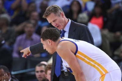 Γκόλντεν Στέιτ Ουόριορς: Εκνευρισμός στην πλευρά του Κλέι Τόμπσον