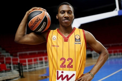 Γαλατάσαραϊ: Την... πλήρωσε την πετσέτα ο Σμιθ