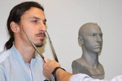 Ζλάταν Ιμπραΐμοβιτς: Ίδιος το... κέρινο ομοίωμά του! (photos)