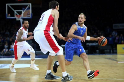 Μαζέικα στο Onsports: «Αστείο ότι θα παίζαμε με Ολυμπιακό» (photos+videos)