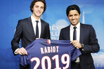 Παρί Σεν Ζερμέν: «Έδεσε» Ραμπιό έως το 2019