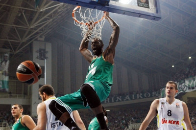 Παναθηναϊκός: Μεγάλη εμφάνιση από Ράιτ, Γκιστ (video)