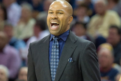 Νιου Γιορκ Νικς: «Πονοκέφαλοι» για Ντέρεκ Φίσερ