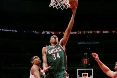 Ουάσινγκτον Ουίζαρντς: Νίκη με Μπακς, στα… χαμηλά ο Αντετοκούνμπο (videos)