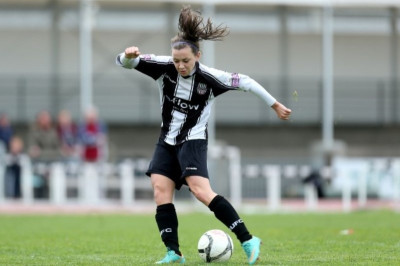 Γκολάρα από 19χρονη που θα ζήλευαν πολλοί αστέρες (video)