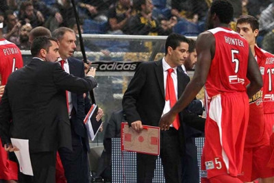 Ολυμπιακός: Στον πάγκο και ο Γεραγωτέλλης