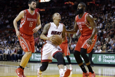 Χιούστον Ρόκετς: «5Χ5» με τρομερό Παπανικολάου (videos)