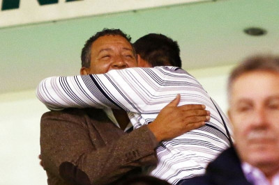 Παναθηναϊκός-PSV Αϊντχόφεν: Η αγκαλιά Τεν Κάτε-Γκαλίνοβιτς (photos)
