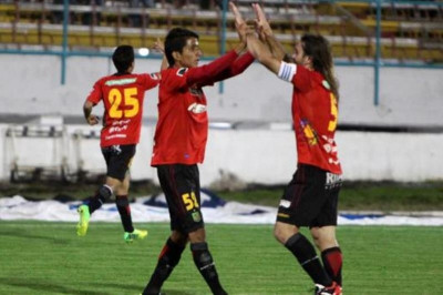 Γκολάρα  από 40 μέτρα για … αρχή (video)