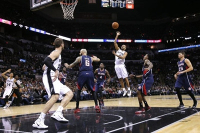 Σαν Αντόνιο Σπερς: «Ομαδική» επέκταση σερί εντός έδρας νικών (video)