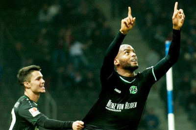 Βλέπει αστέρια το Αννόβερο, 2-0 τη Χέρτα (videos)