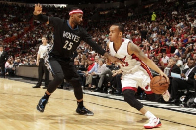 Μαϊάμι Χιτ: Νίκη με Τίμπεργουλφς, δύο μήνες έξω ο Ρούμπιο (video)