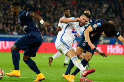 Μόνον που δεν … φιλήθηκαν Καβάνι και Ζινιάκ (video+photos)