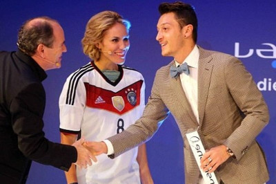 Μεσούτ Οζίλ: Έσωσε 23 παιδιά από τη Βραζιλία (photos+video)