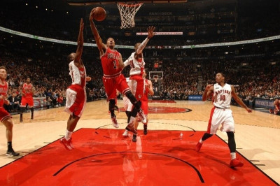 Σικάγο Μπουλς: Ξαναχτύπησε ο Ρόουζ, νίκη με Ράπτορς (videos)