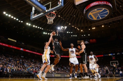 Γκόλντεν Στέιτ Ουόριορς: «Μπλόκο» στους Νετς (video)