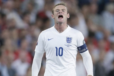 Εθνική Αγγλίας: Ειδικά παπούτσια για τις 100 συμμετοχές ο Ρούνεϊ (photo)