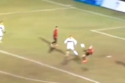 ΗΠΑ: Γκολ - ψαλιδάκι με... στραβοκλωτσιά! (video)