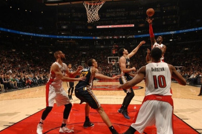 Τορόντο Ράπτορς: Απόλυτη επιστροφή με Τζαζ (videos)