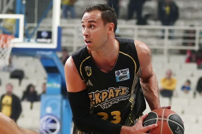 Ίνγκλις: «Όλοι θέλουν αποτελέσματα»