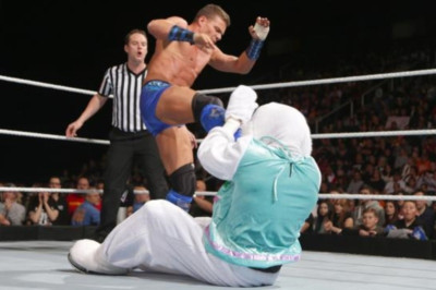 Main Event: Αυστηρός τιμωρός ο Adam Rose (photos+videos)