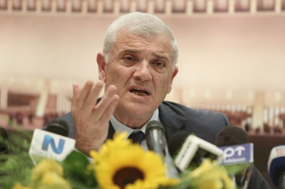 Μελισσανίδης: «Θα πέσει η χούντα του Μαρινάκη» (photos)