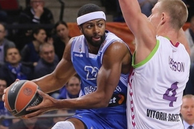 Νεπτούνας - Λαμποράλ Κούτσα 80-79