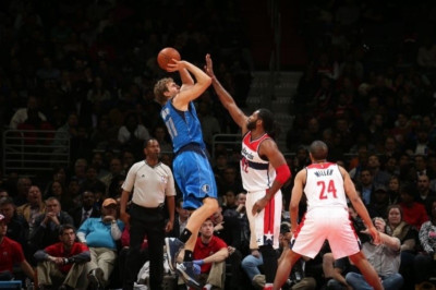 Ντάλας Μάβερικς: «Ρόμποκοπ» Νοβίτσκι στην Ουάσινγκτον (videos)