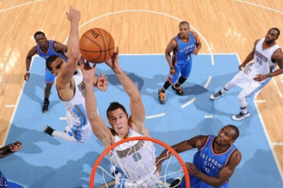 Ντένβερ Νάγκετς: Λεηλάτησαν τους Θάντερ (video)