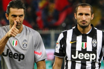 Γιουβέντους: Ανανέωσαν Μπουφόν και Κιελίνι